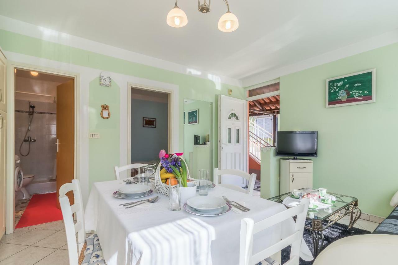 Apartment Melli Pula Eksteriør billede